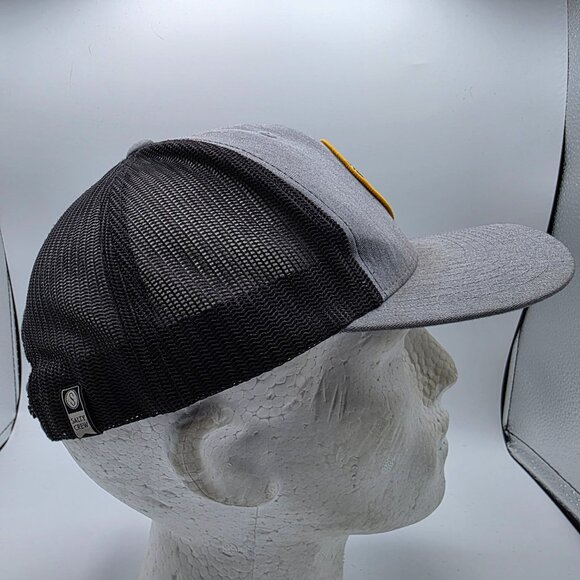 Salty Crew Bottom Dweller Retro Mens Gray Trucker Hat Fishing Outdoors Casual - Picture 4 of 10